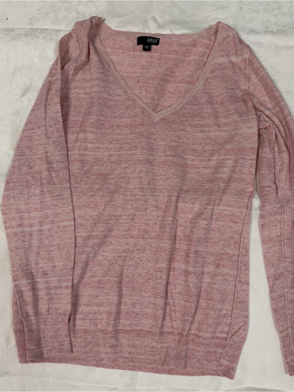 a.n.a Women's Lightweight V-Neck Sweater - Heathered Light Pink